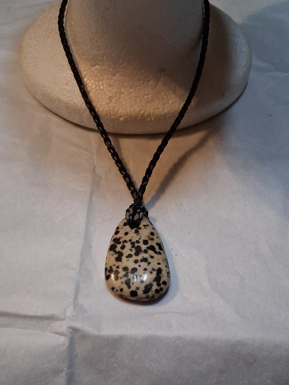 Hey Handmade Dalmatian Jasper Teardrop Pendant Necklace - Black Unisex.